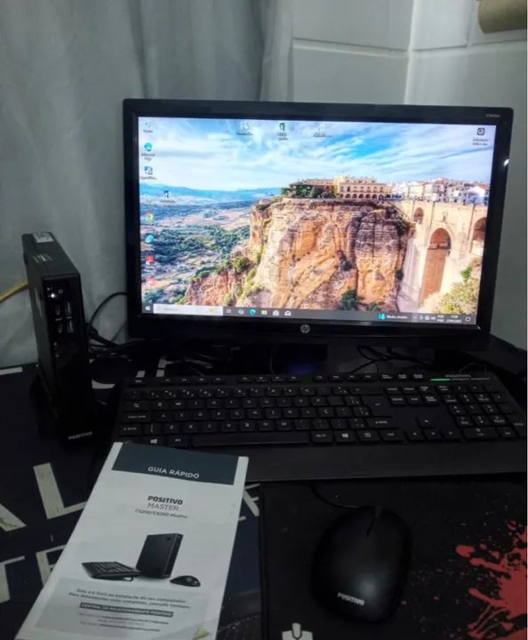 Mini pc Core i3 8100 8a geração 16 giga de memória ssd 240 giga monitor 19 polegadas  - Foto 2