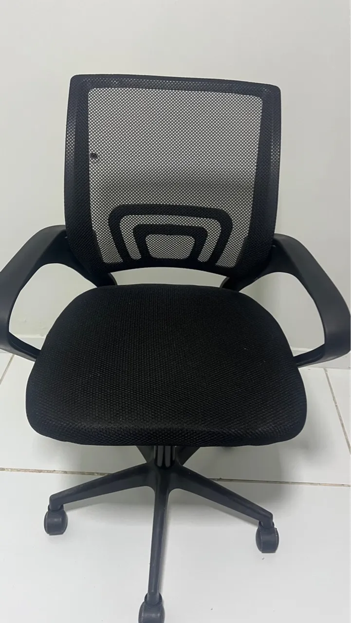 Cadeira de Escritório Ergonômica Preta