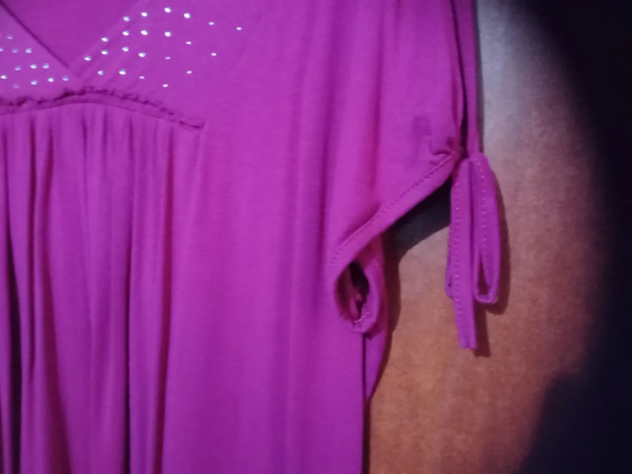 Blusa roxa com detalhes - Foto 3