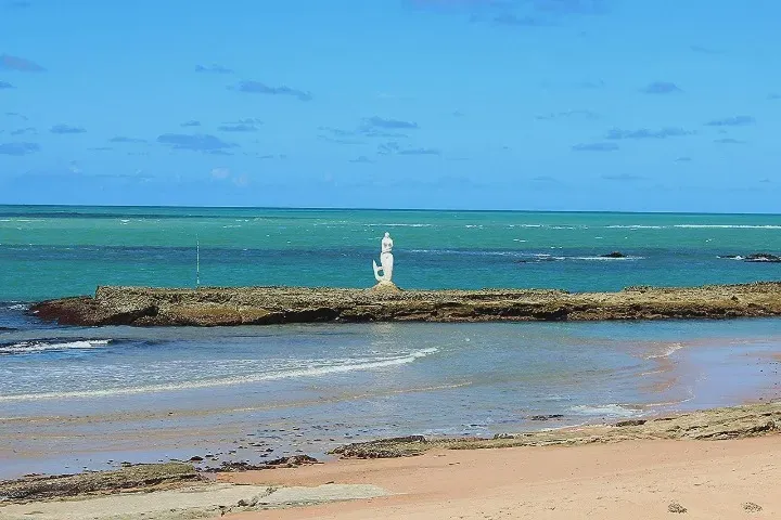 CASA POR TEMPORADA BEIRA-MAR, PE NA AREIA NA PRAIA DA SEREIA