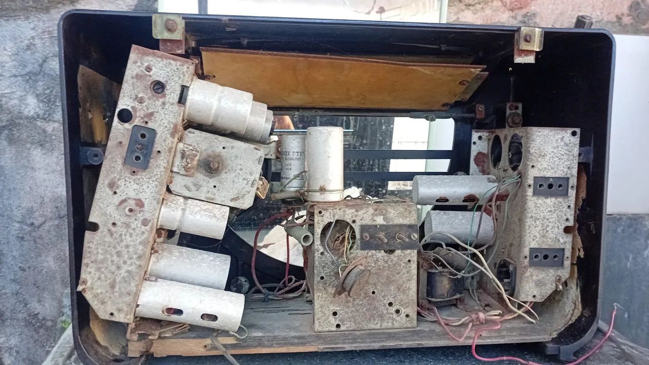 Radio valvulado antigo Mullard - Foto 2