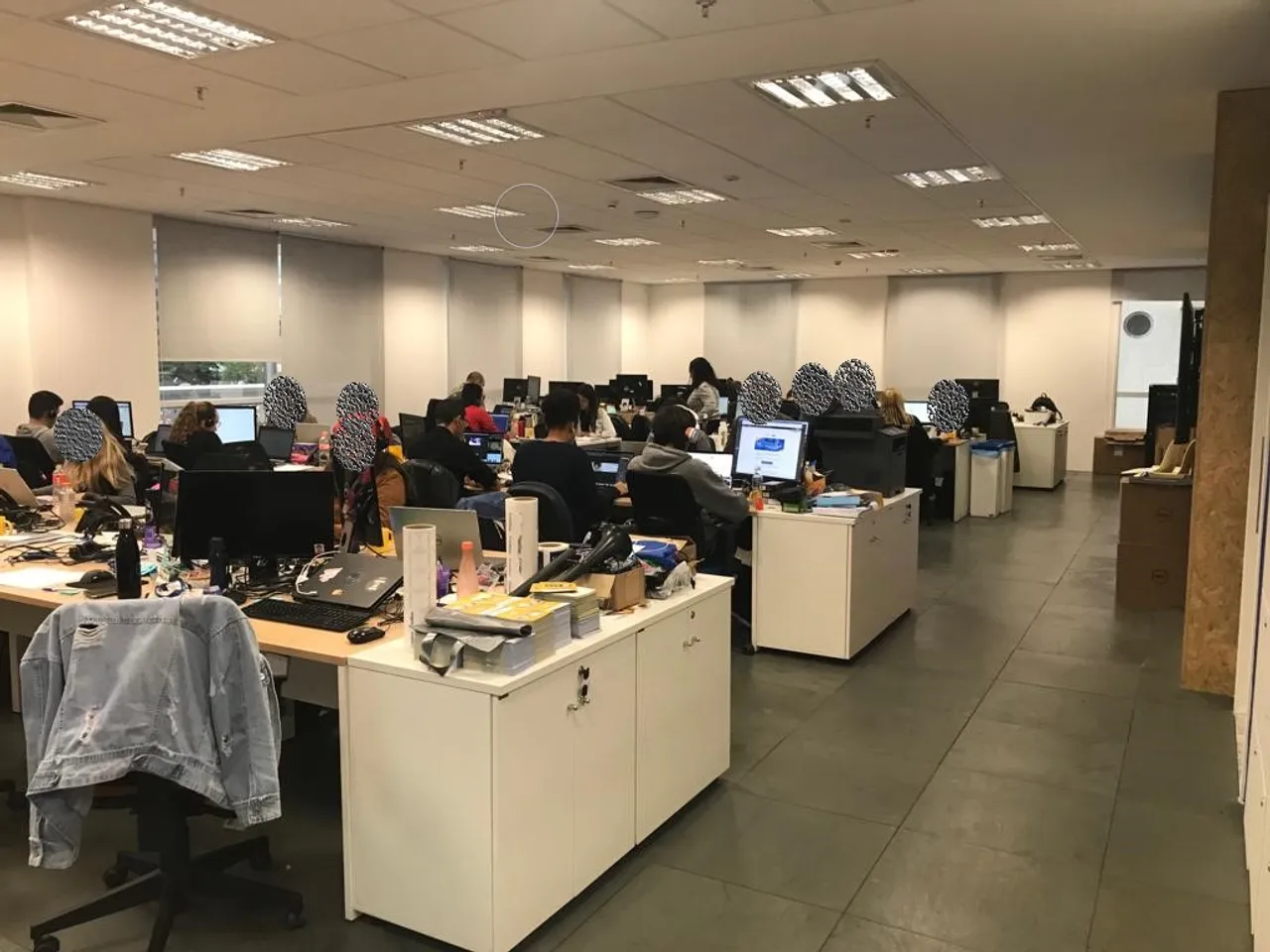 SALA MOBILIADA