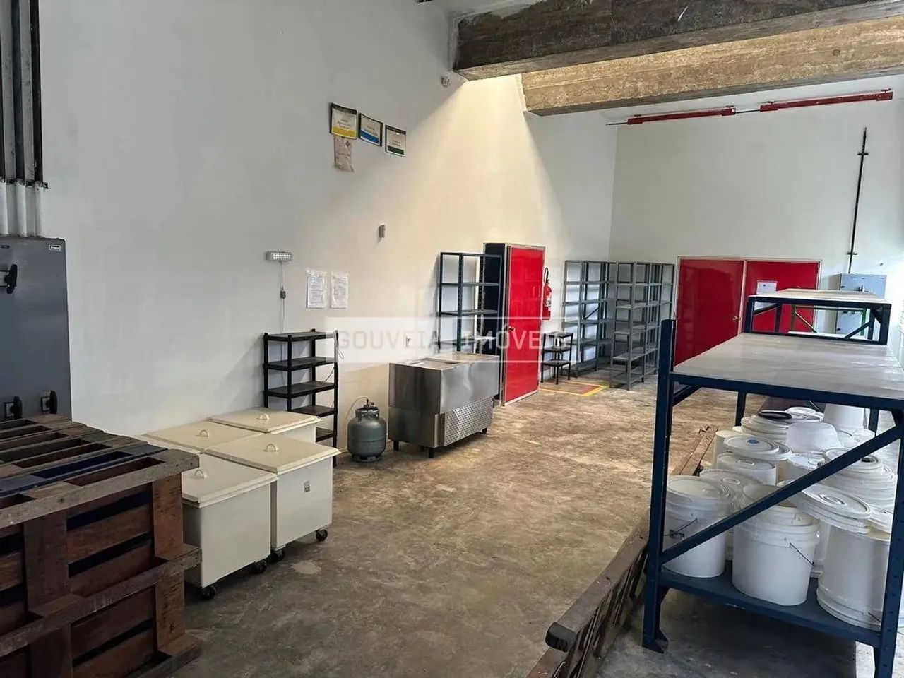 Barracão com 1.050 m² de Área Útil e 24.500 m² de Terreno, aluguel de R$ 32.000 + Taxas -  - Foto 10