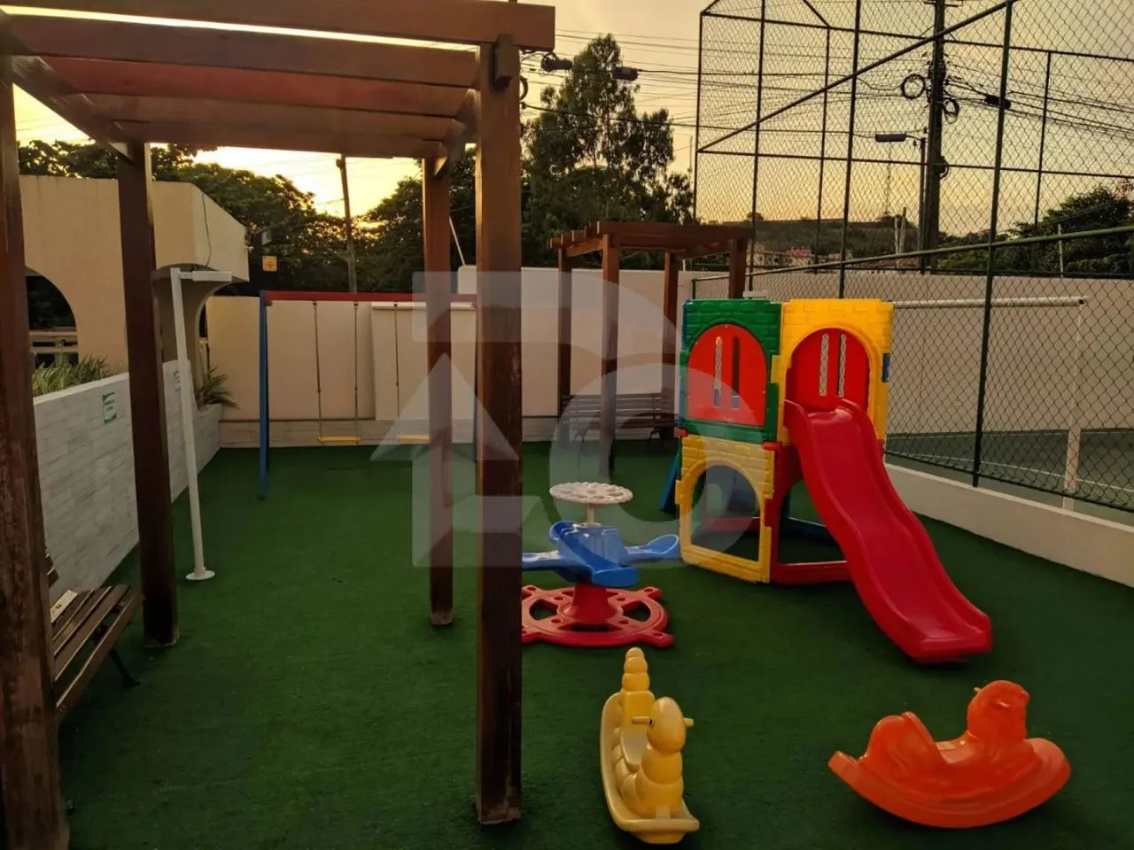 Apartamento no Condomínio Vivendas do Bosque com 3 Quartos, Varanda, Garagem e Lazer - Foto 4