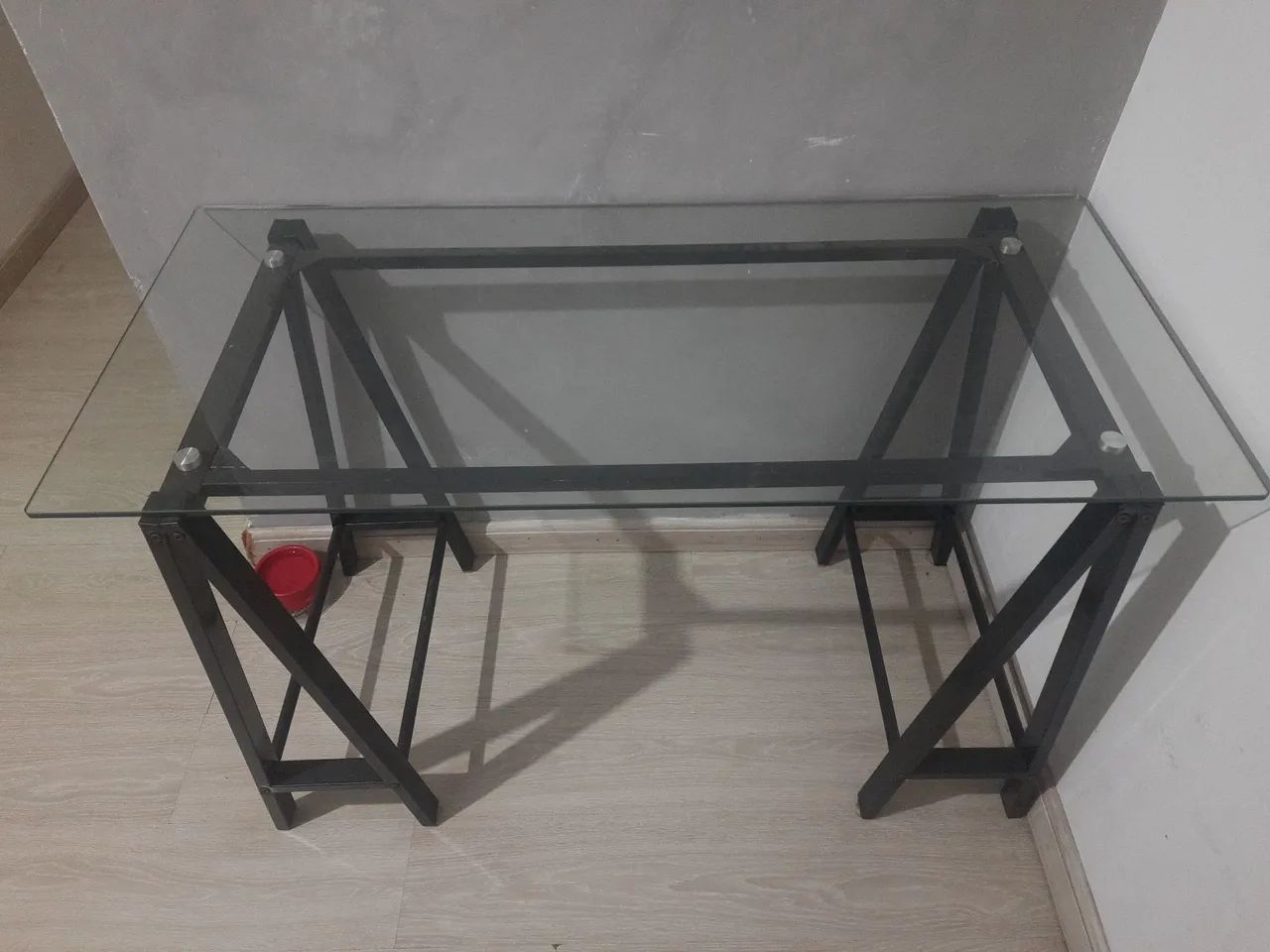 Mesa de Vidro Estilo Cavalete