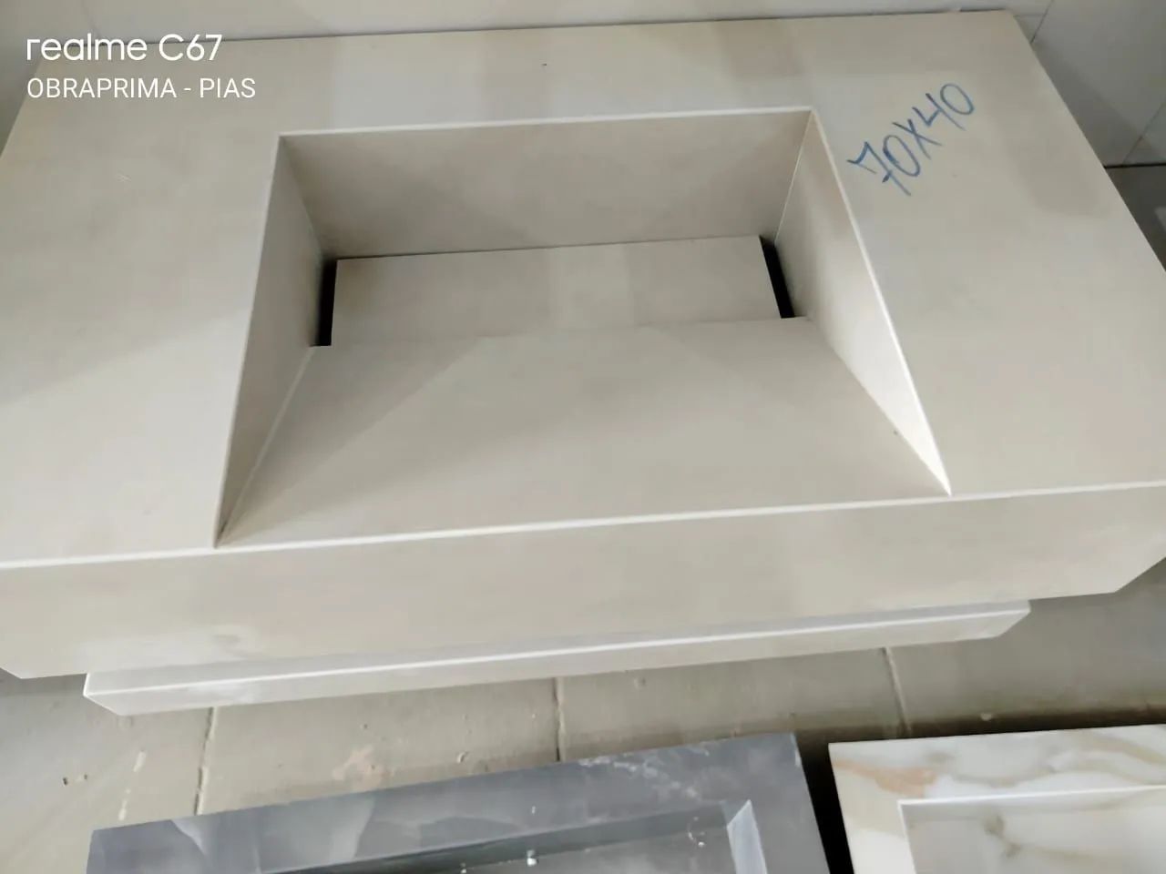 Pias de porcelanato medida 70×40 - Foto 5