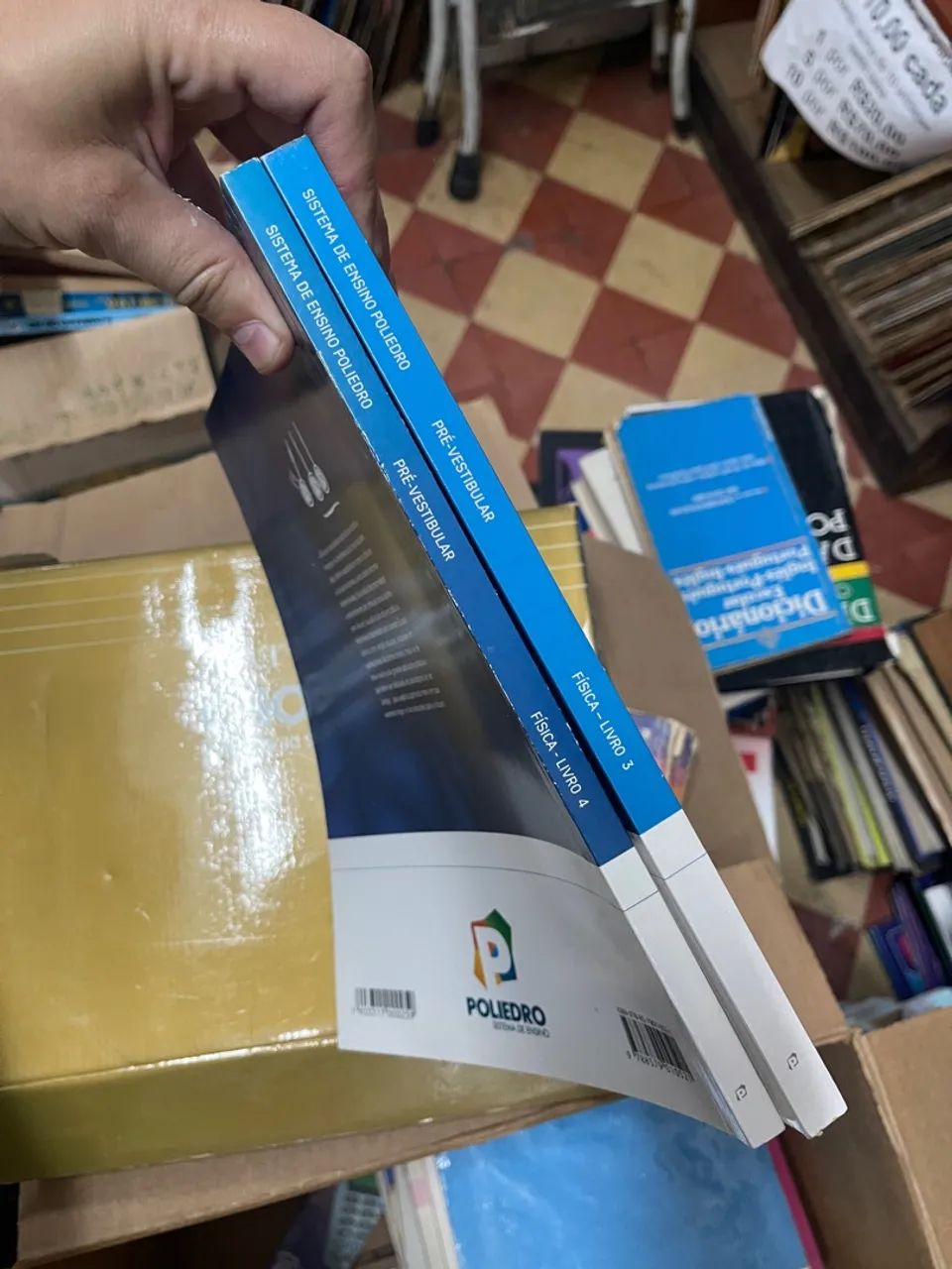 Livro física volume 3 e 4 poliedro sistema de ensino pré vestibular  - Foto 4
