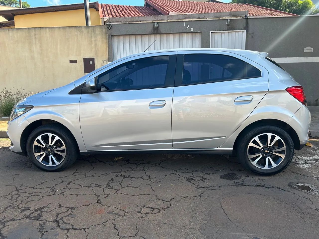 Onix Ltz aut 1.4 - Foto 4