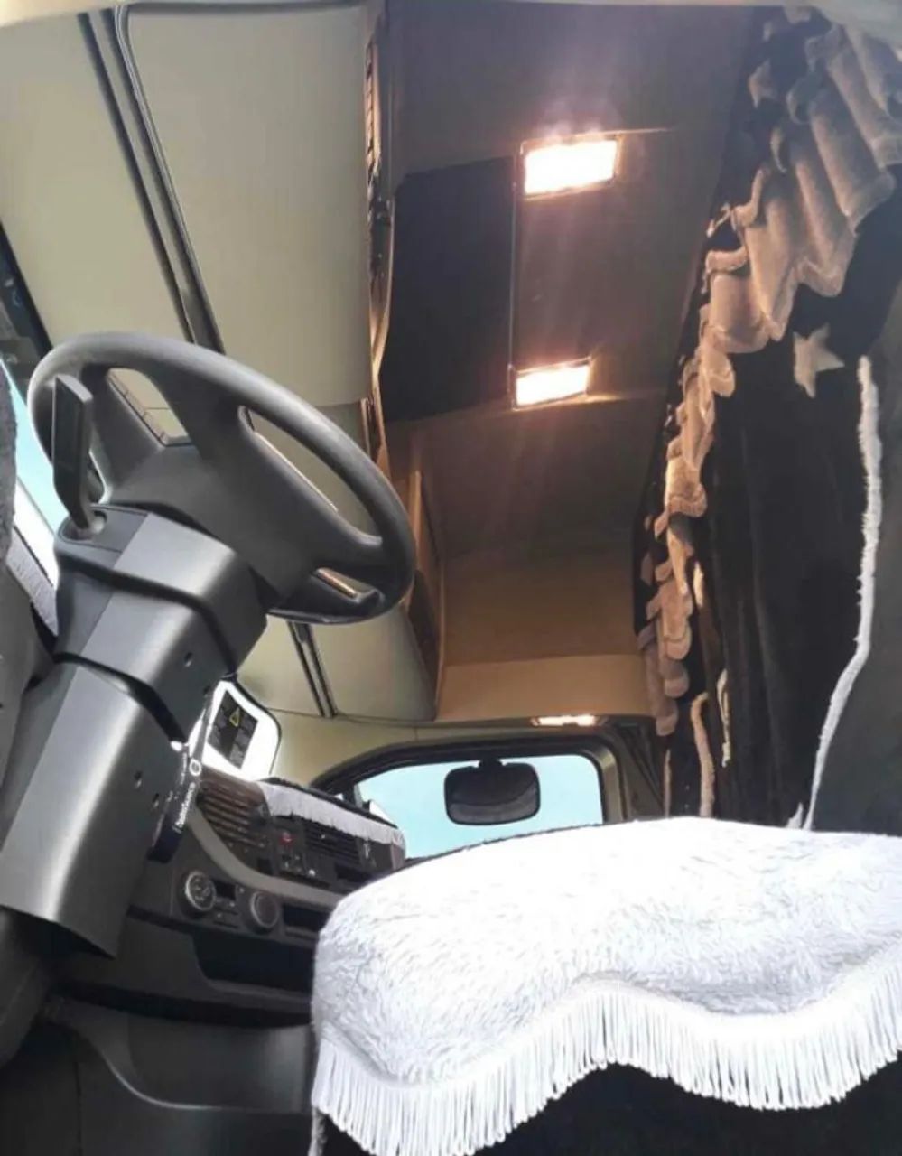 VOLVO FH 460 6x2 GLOBETROTTER - ANO 2017 - Foto 5