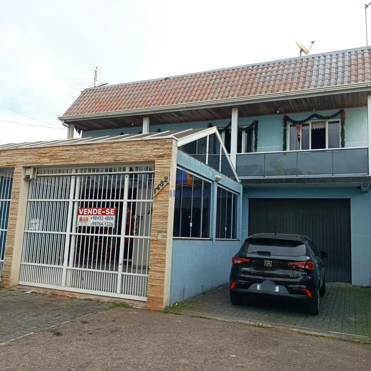 Sobrado para Venda em São José dos Pinhais, Cruzeiro, 3 dormitórios, 1 suíte, 4 banheiros,