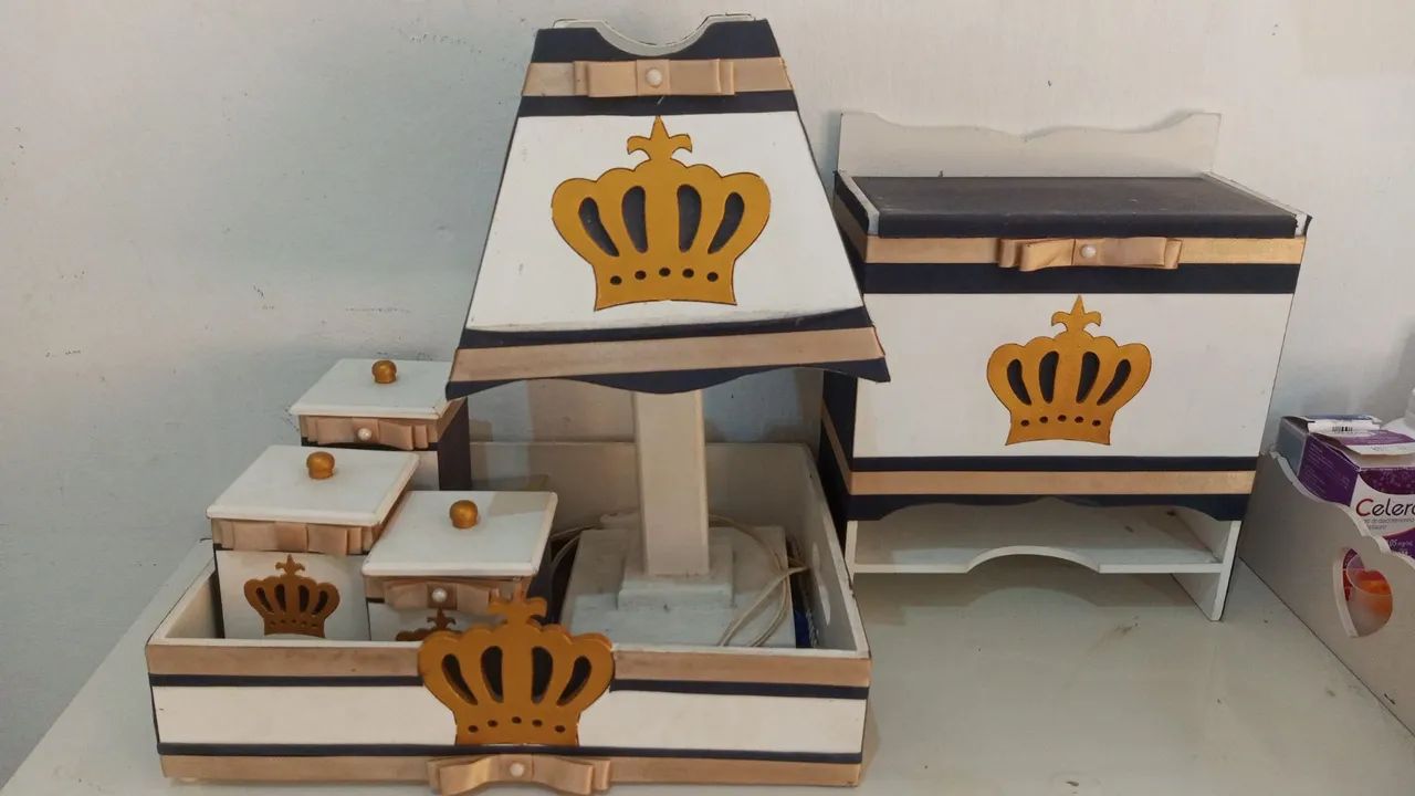 Children's bed + mattress64176431545346121