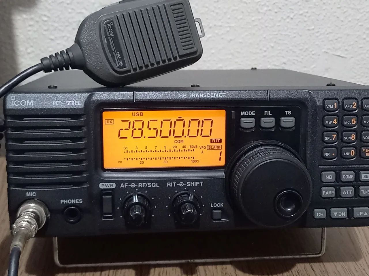 Rádio Icom IC-718