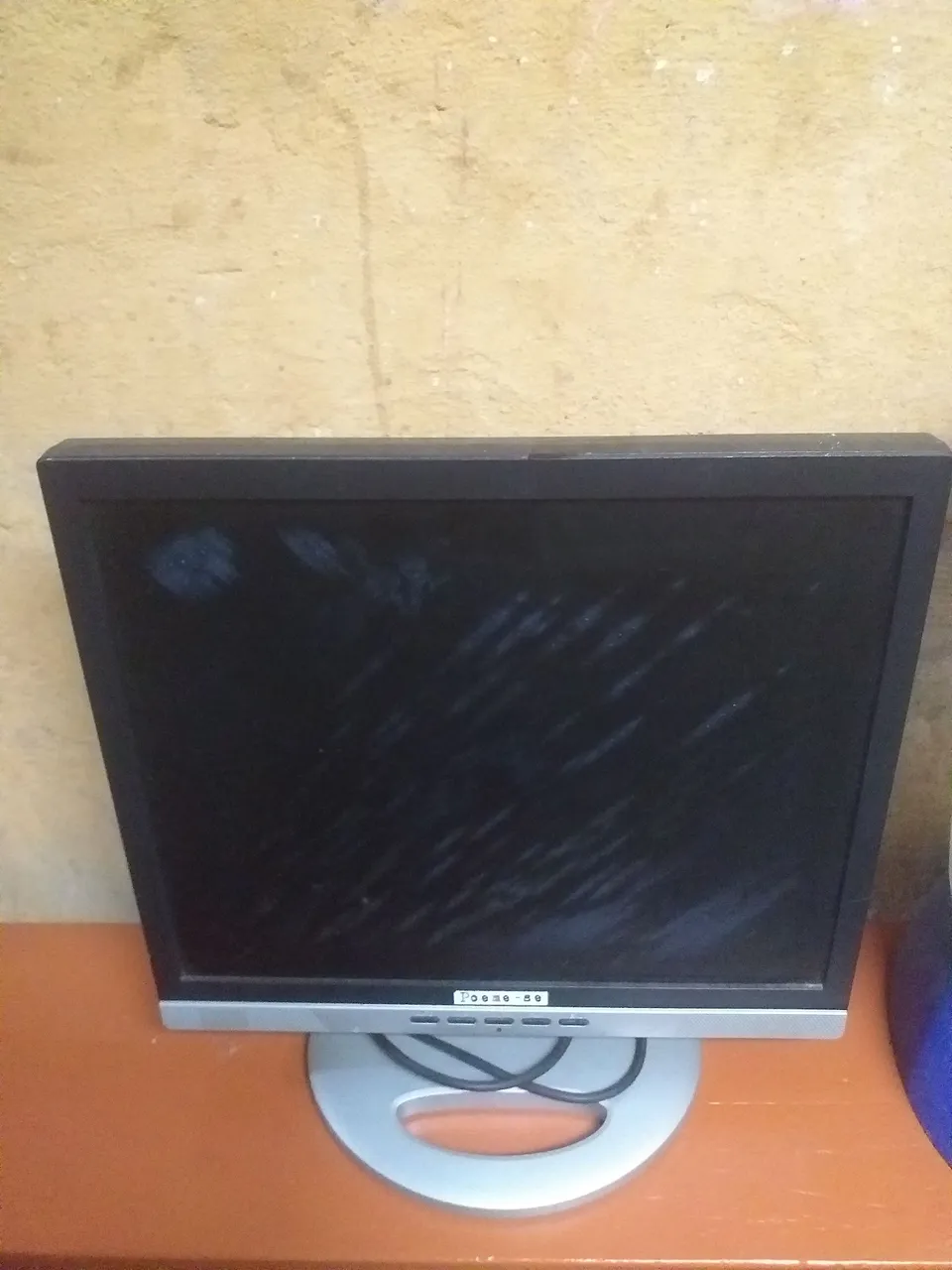 Monitor LCD 17 polegadas