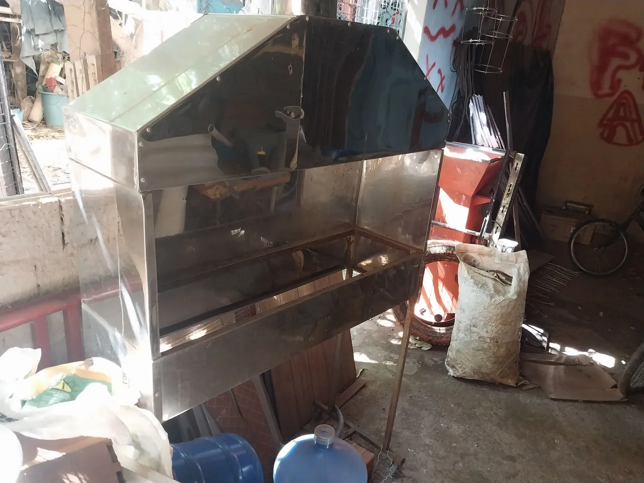 Carro de churrasquinho em Aço Inox.