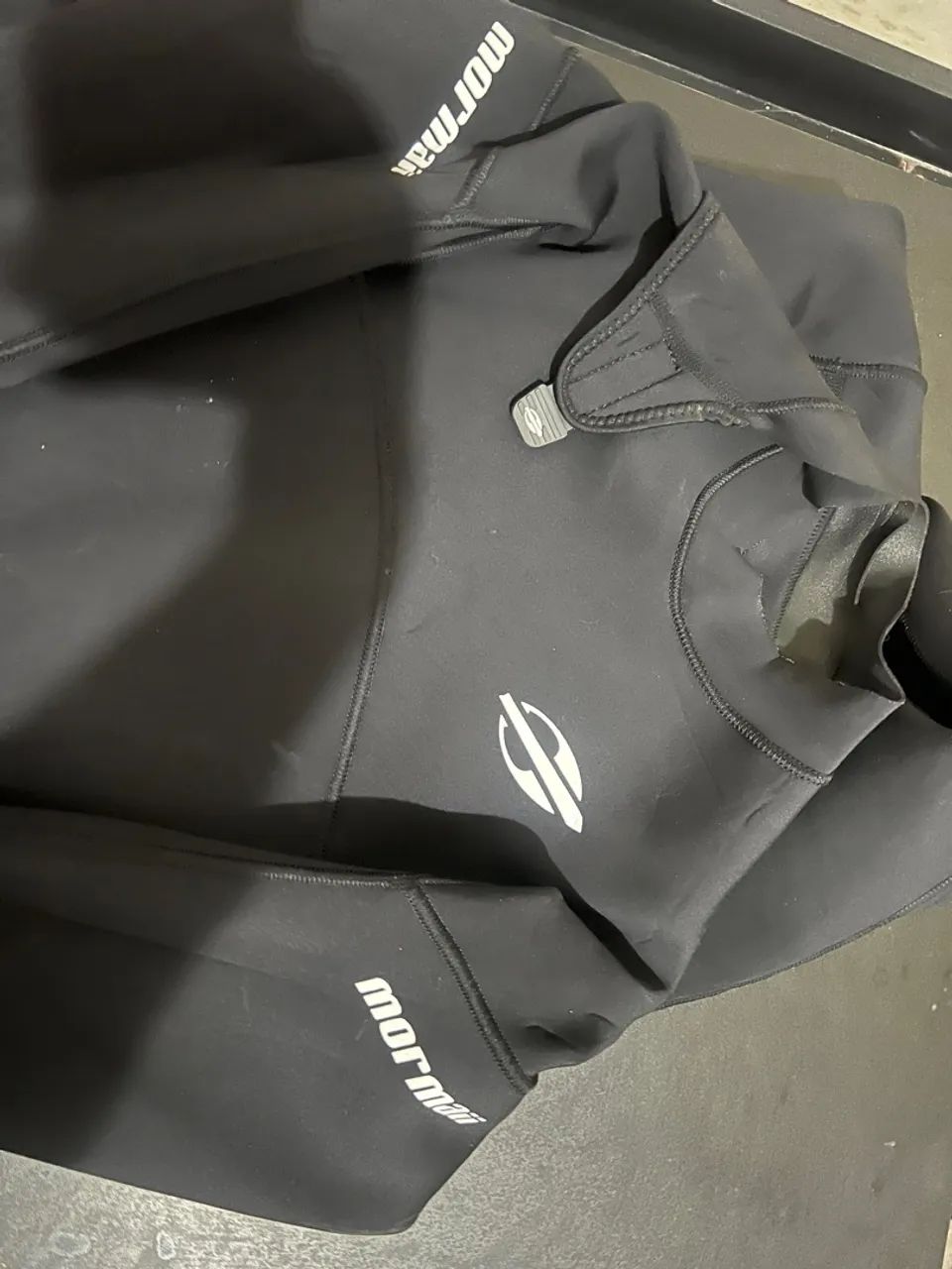 Long John Mormaii ML 1mm Flexxxa Pro Uv-Suit - Preto - TAMANHO L (G) - Foi usado 2 vezes - Foto 5