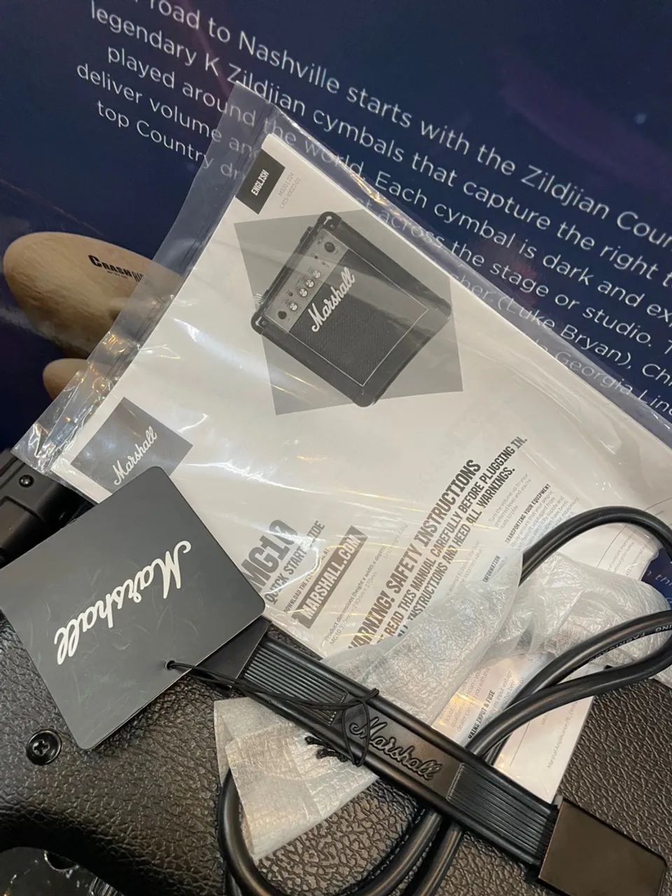 Amplificador de guitarra Marshall MG10 zero bala - Foto 2