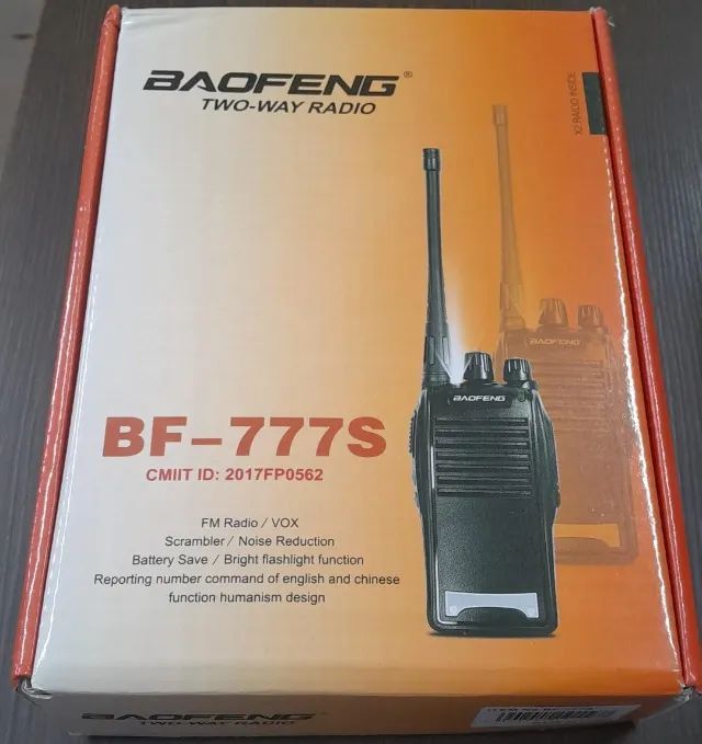 Radio De Comunicação Com 02  BAOFENG