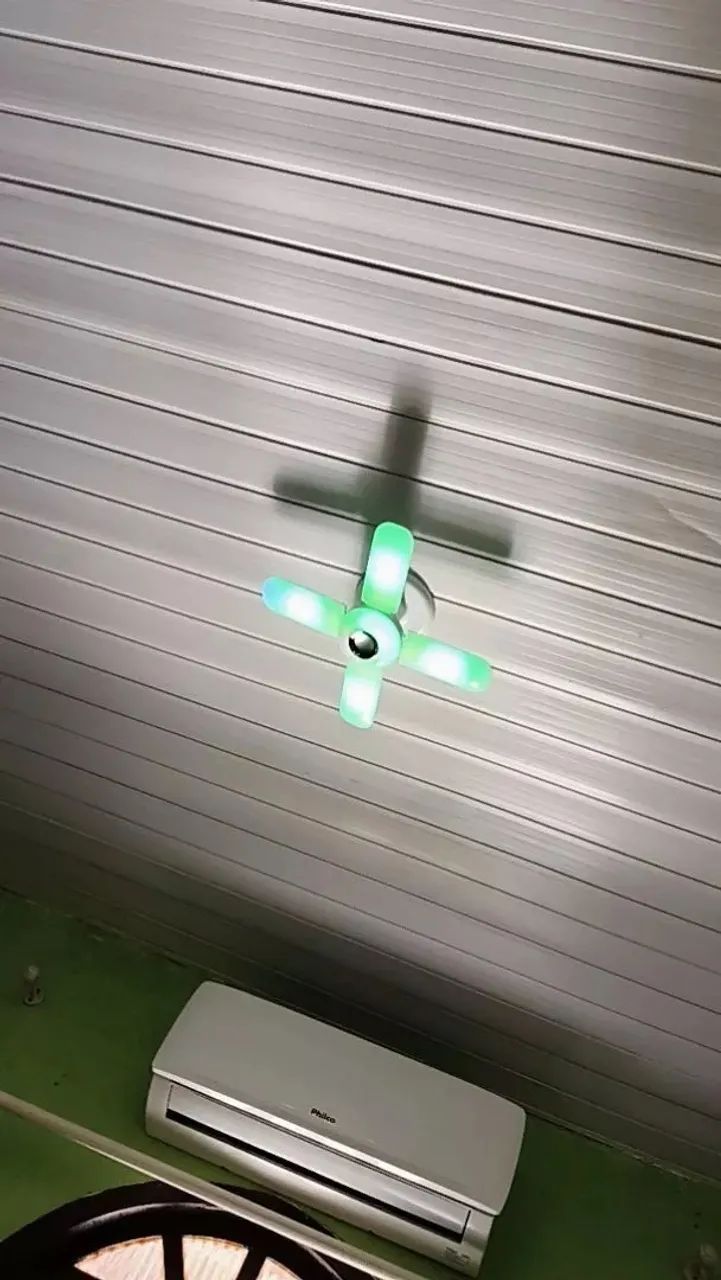 Lâmpada LED RGB Bluetooth - Um Show de Luzes e Música! - Foto 4