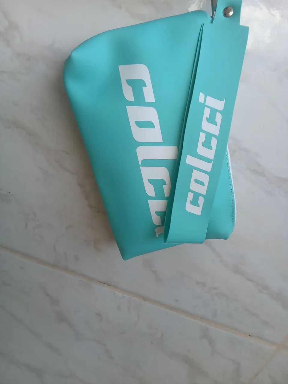 Vende-se bolsinha de mão 