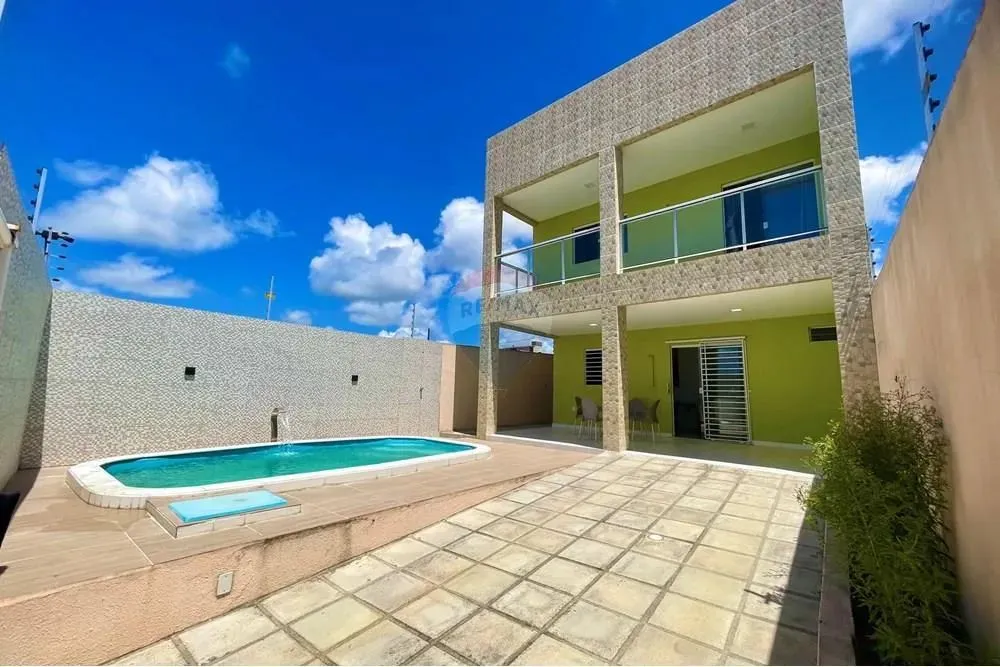 Casa com 4 quartos em Carapibus
