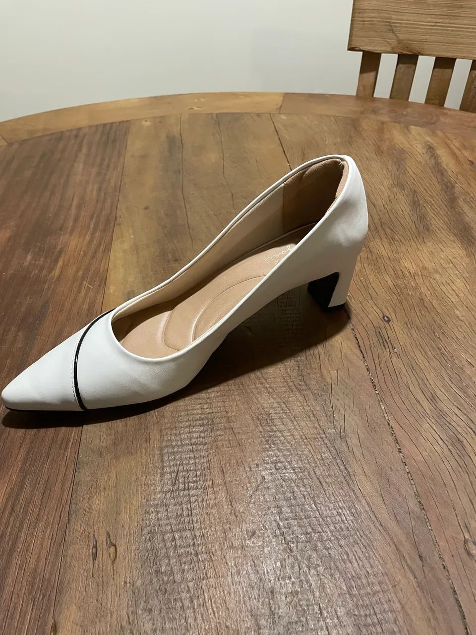 [SAPATO SCARPIN CONSTANCE N40] - Foto 4