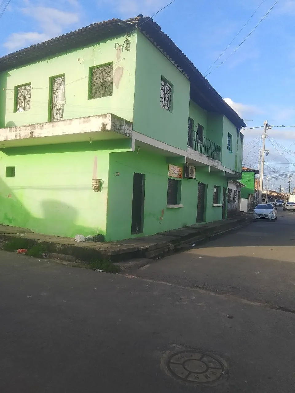 Vendo casa com ponto comercial 250,000