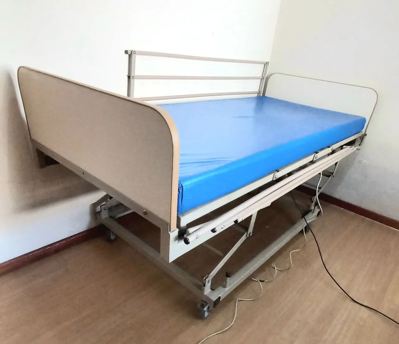 Cama Hospitalar Elétrica ( Venda)