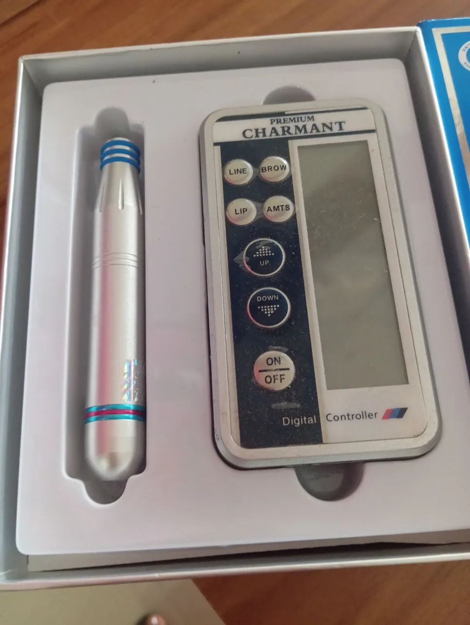 Máquina de Micropigmentação Premium Charmant