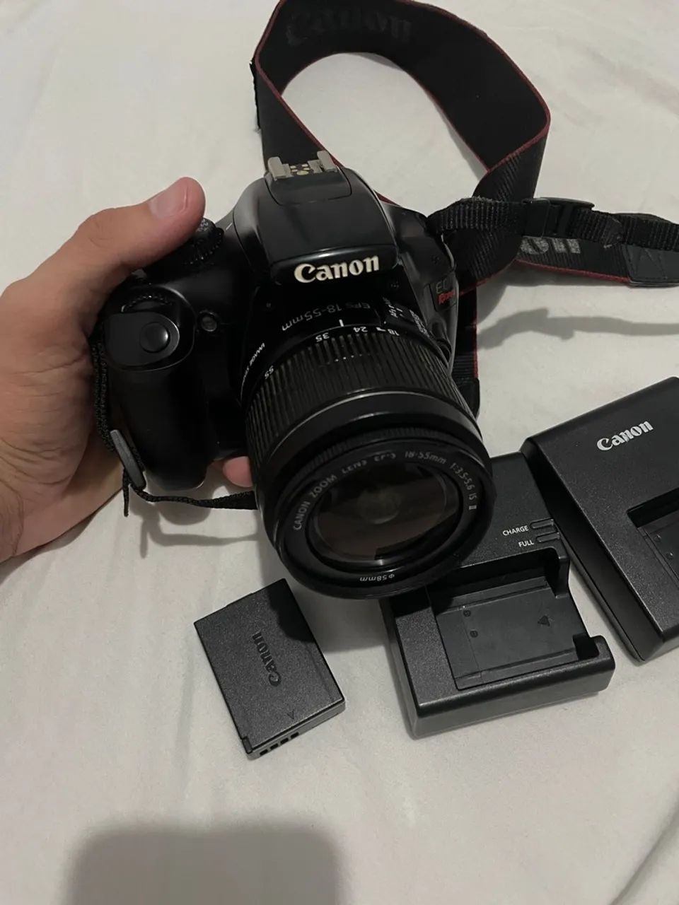 Canon Eos Rebel T3 + Lente Kit - Usada - Foto 3