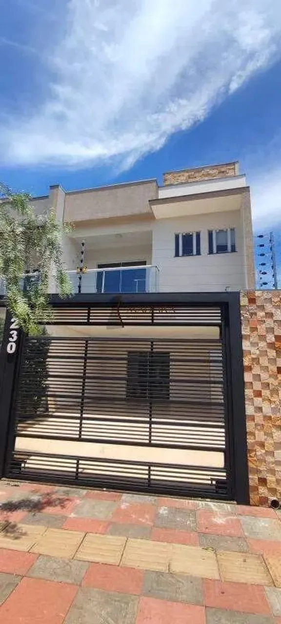 SOBRADO ZONA 7 - MARINGÁ PR