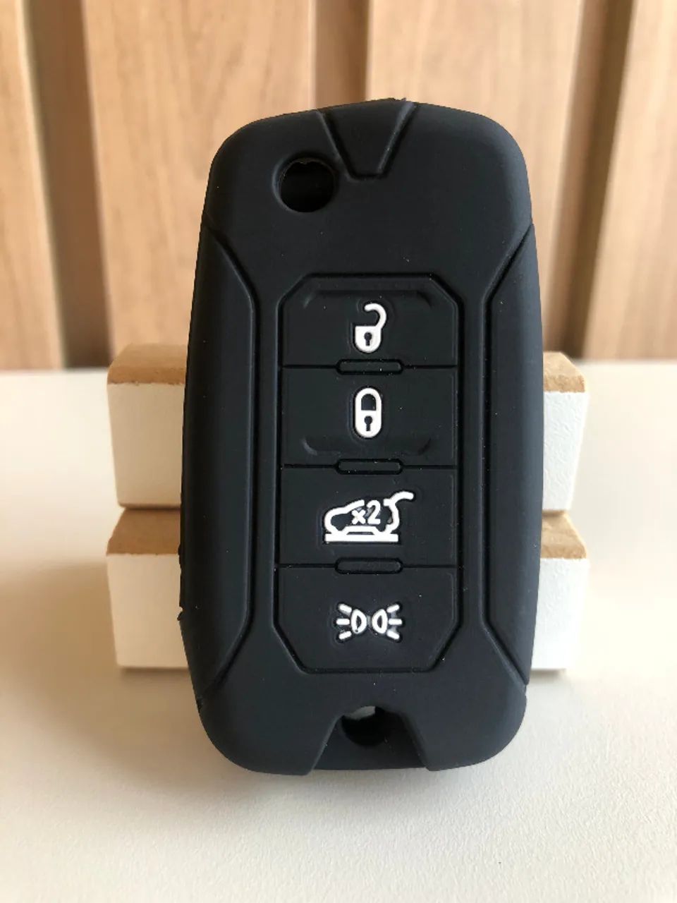 Capa de Chave em Silicone Premium Jeep Renegade  - Foto 3