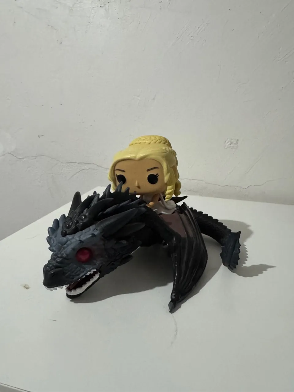 Funko Pop Daenerys Targaryen & Drogon