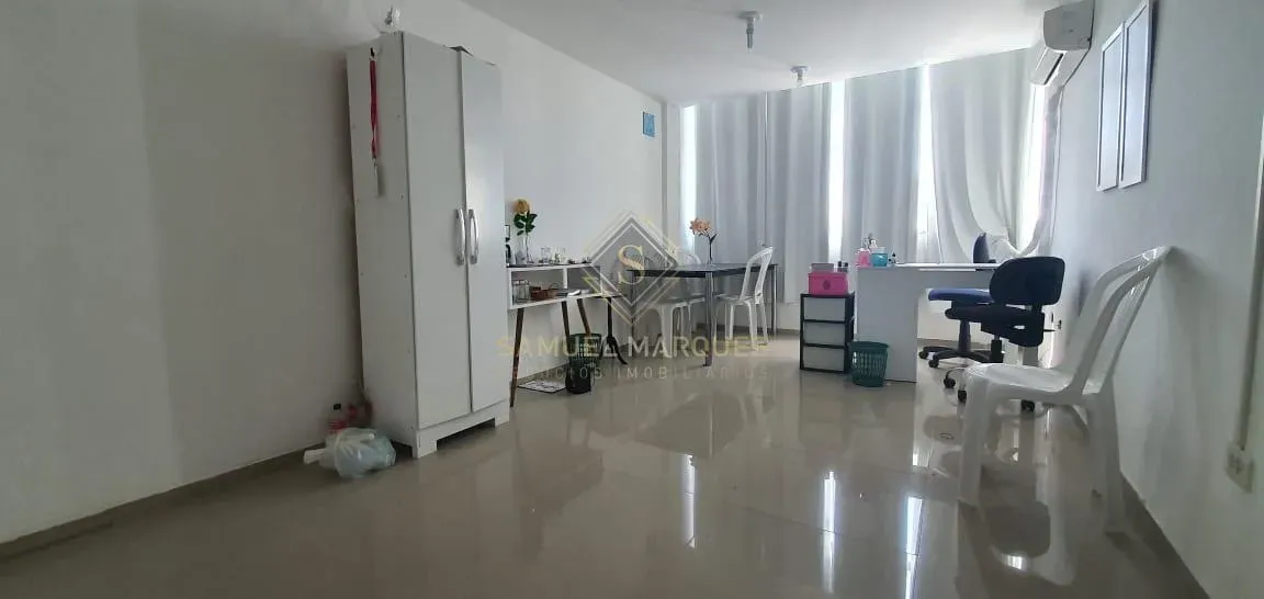 Sala Comercial com 40m2 Aluguel R$ 750,00 Conjunto / Sala em Santo Antônio - Recife