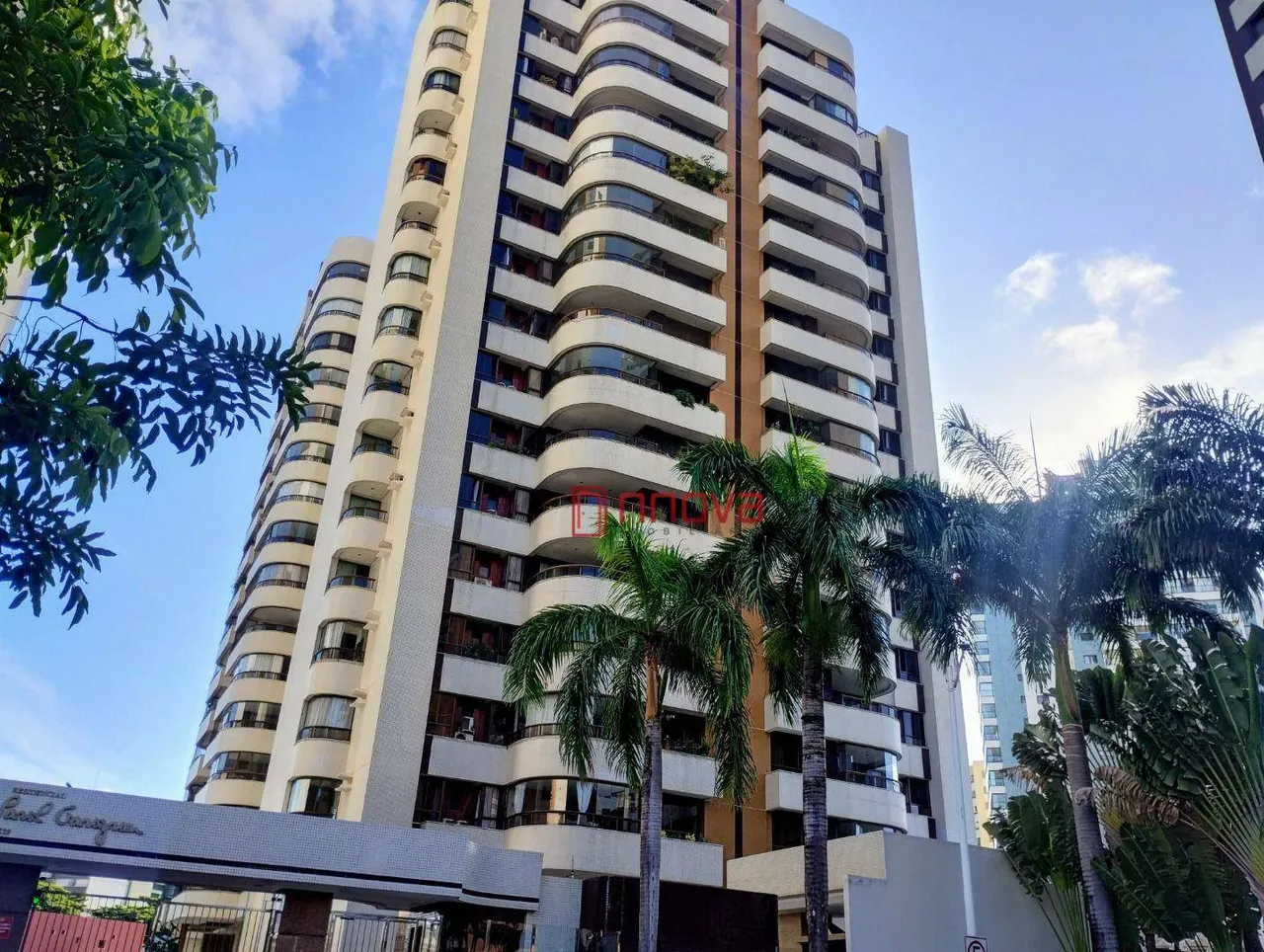 Apartamento com 4 dormitórios para alugar, 190 m² por R$ 11.082,31/mês - Pituba - Salvador