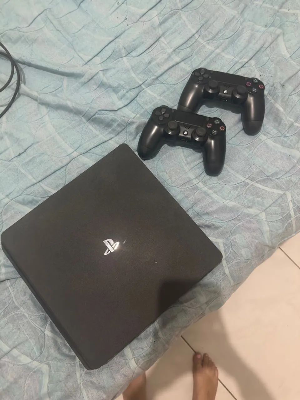 Playstation 4 Slim 1 TB 
