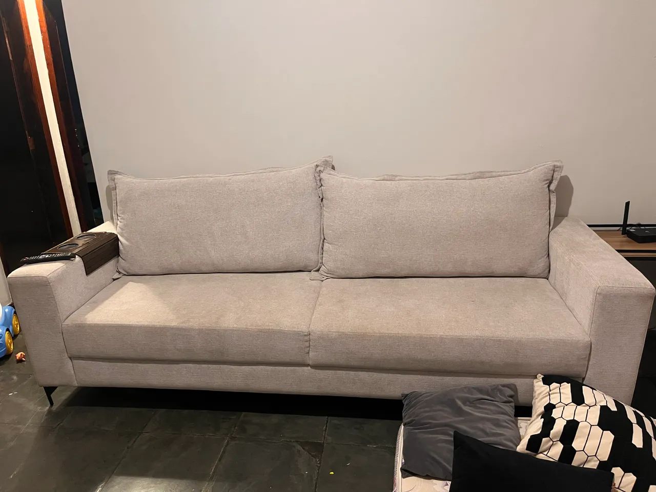 Sofá em linho 2m64861355731075122