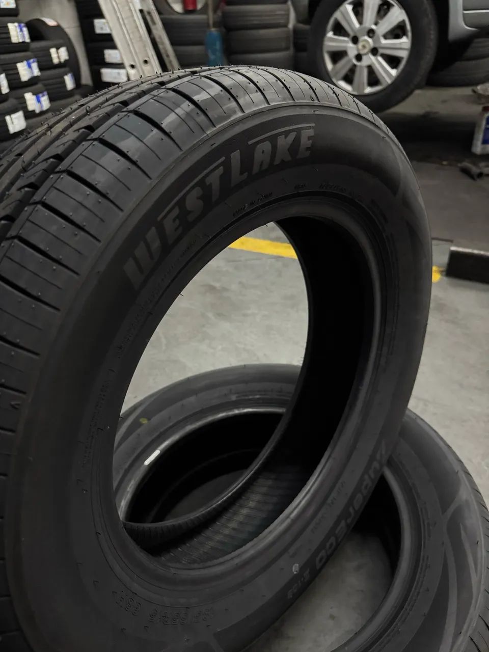 02 Pneu Westlake Aro 15 185/65r15 Zupereco Z-108 88h