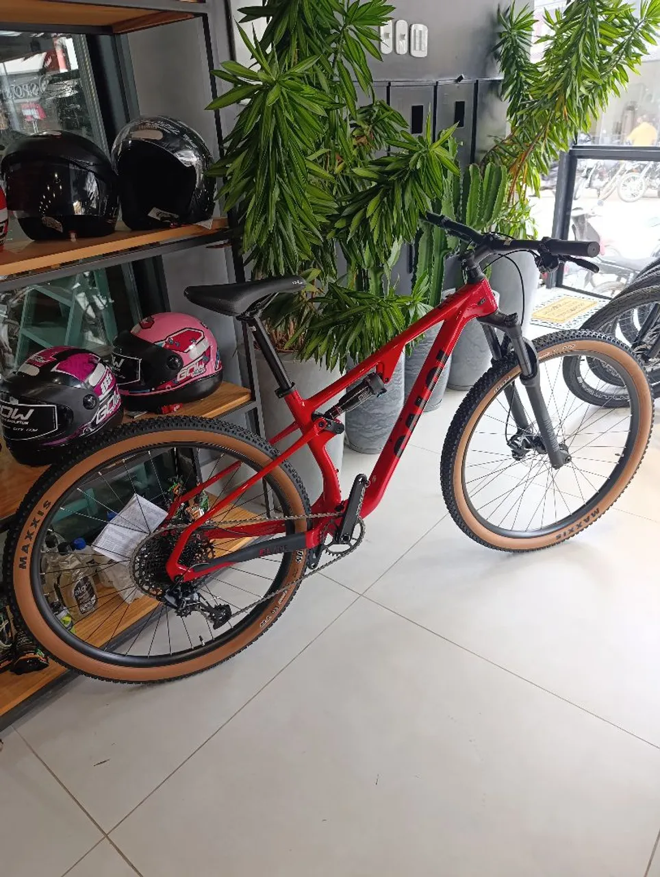 Biike Caloi Elite Carbon Vermelha 2025