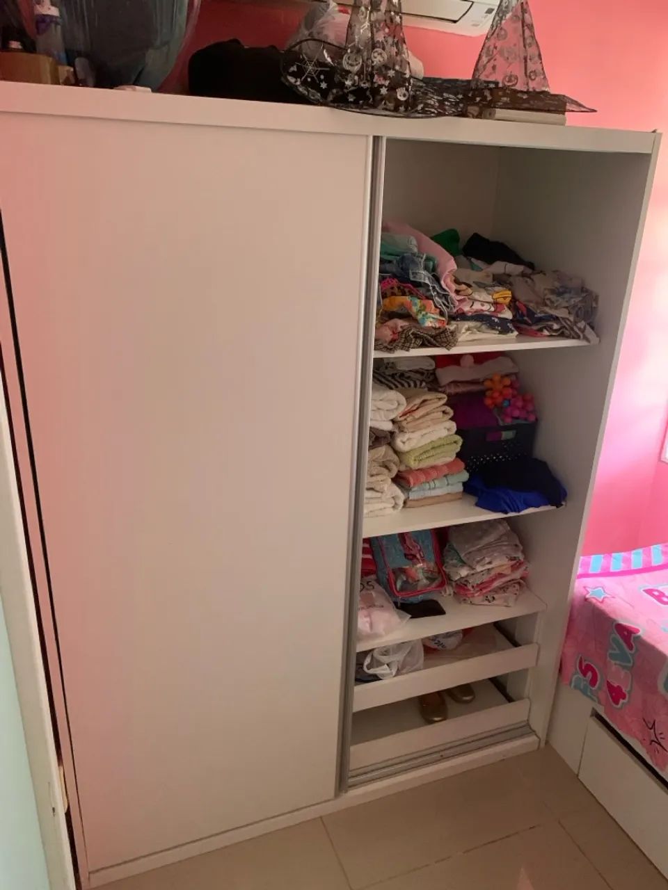 Guarda-roupa infantil