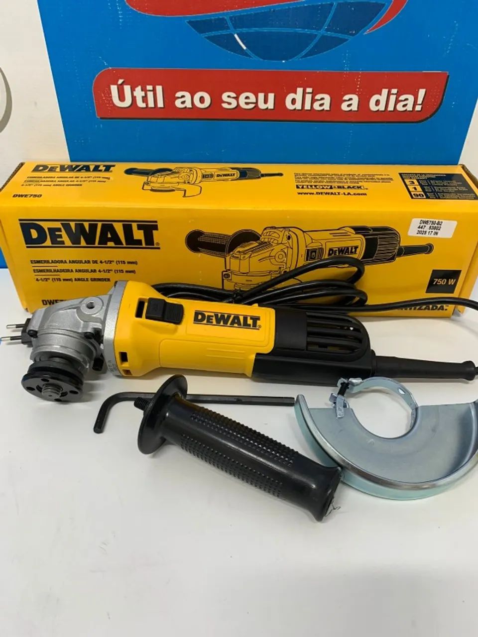 Esmerilhadeira 4.1/2" DeWalt Ultra 750W 127V 1