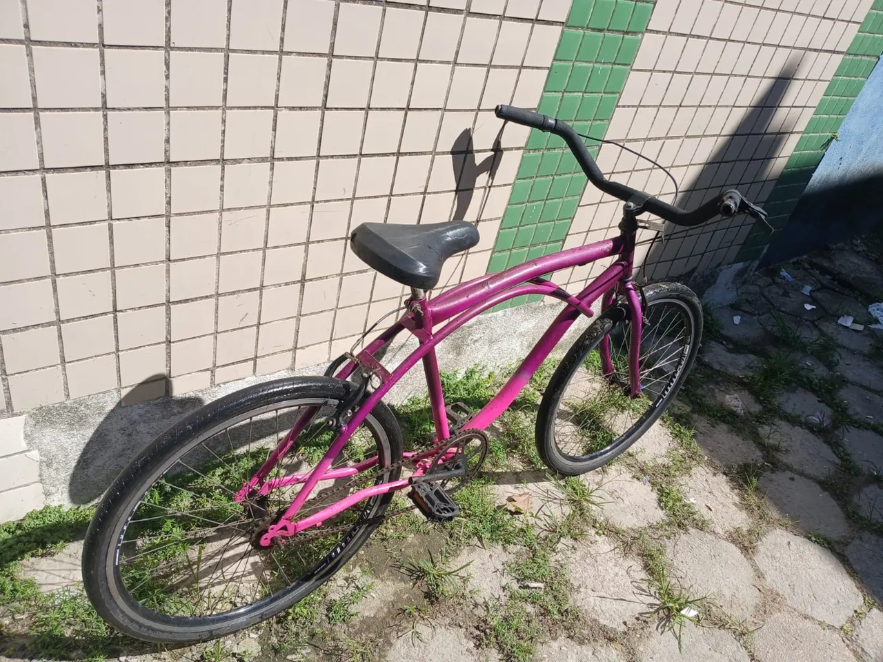Bicicleta roxa- aro 26 em bom estado