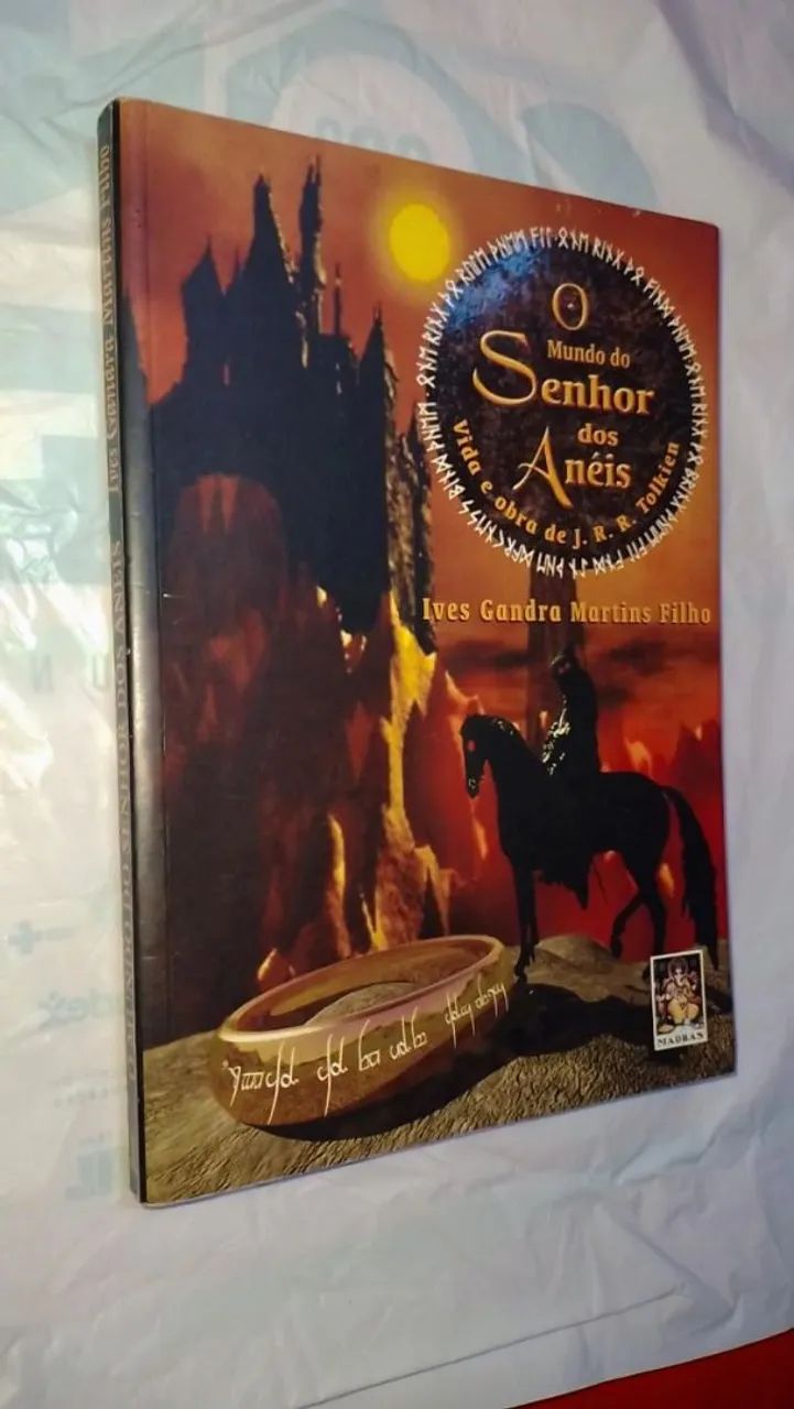 Livro O Mundo do Senhor dos Anéis 
