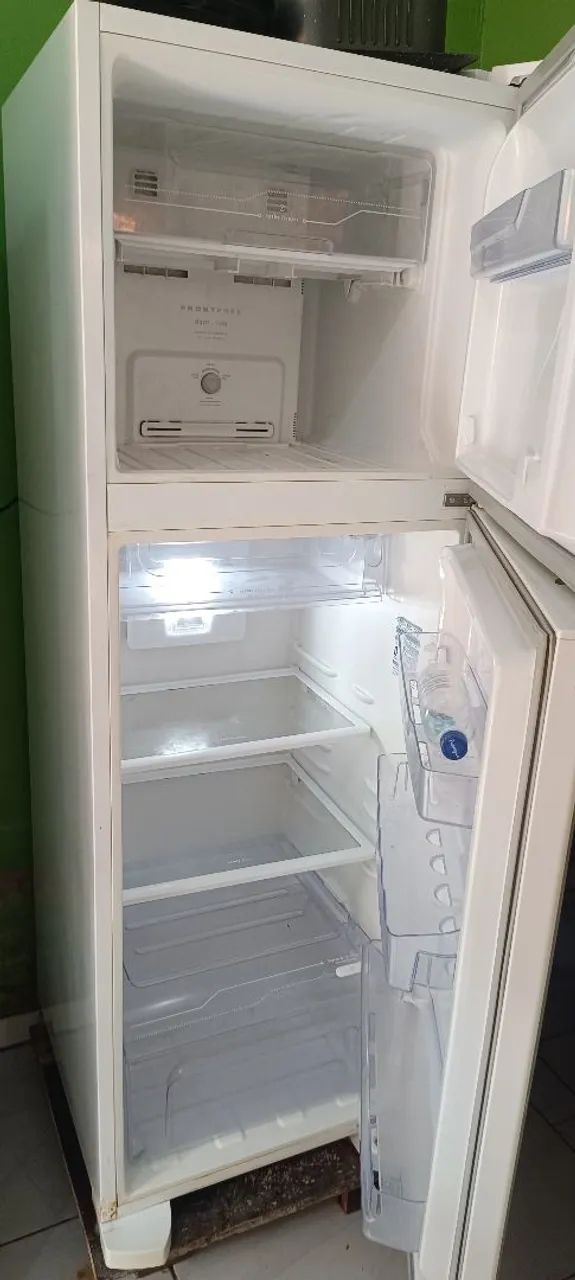 Geladeira Electrolux froo free - Foto 4