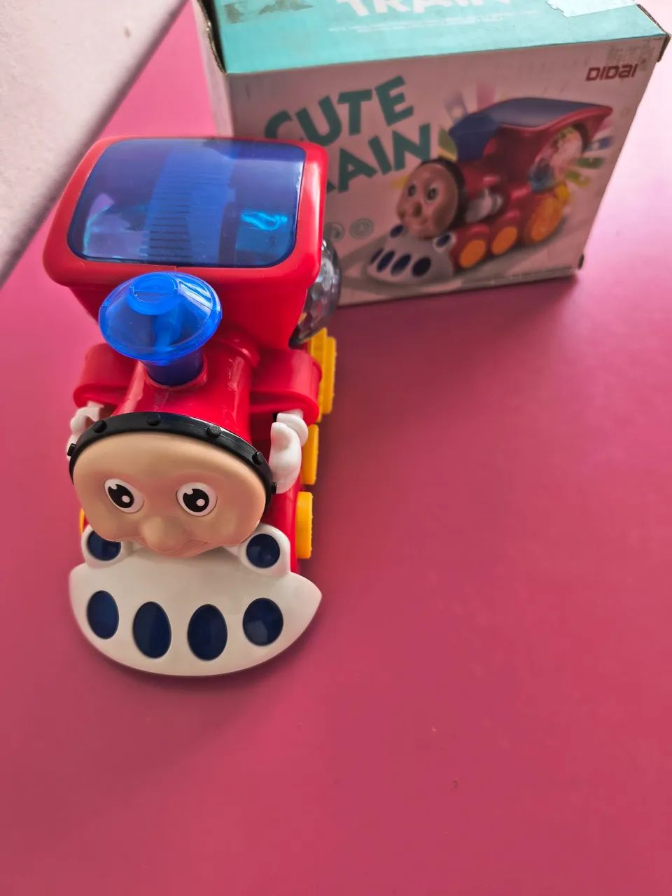 Trem de Brinquedo 'Cute Train' - Divertido e Colorido! - Foto 3