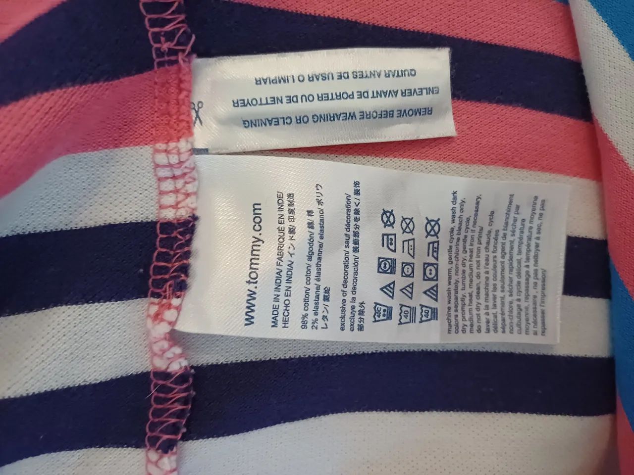 Polo infantil feminina Tommy Hilfiger semi-nova,  tam. 6-7 anos. - Foto 4