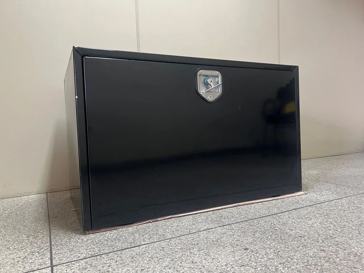 CAIXA DE FERRAMENTAS METÁLICA | PARA CAMINHÃO 