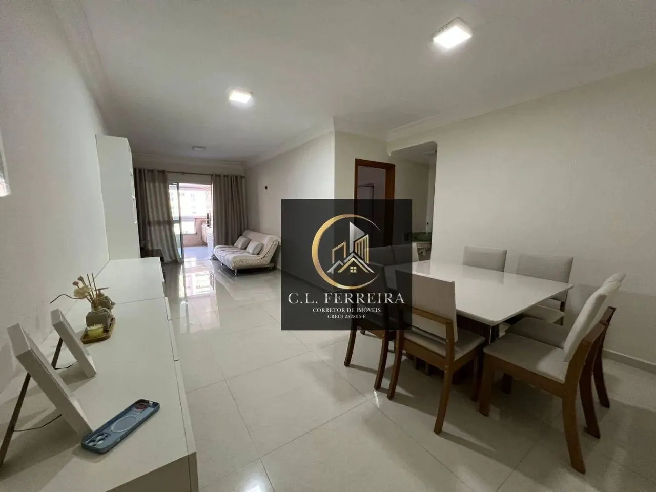 Apartamento para venda em Vilamar de 103.00m² com 2 Quartos, 1 Suite e 2 Garagens