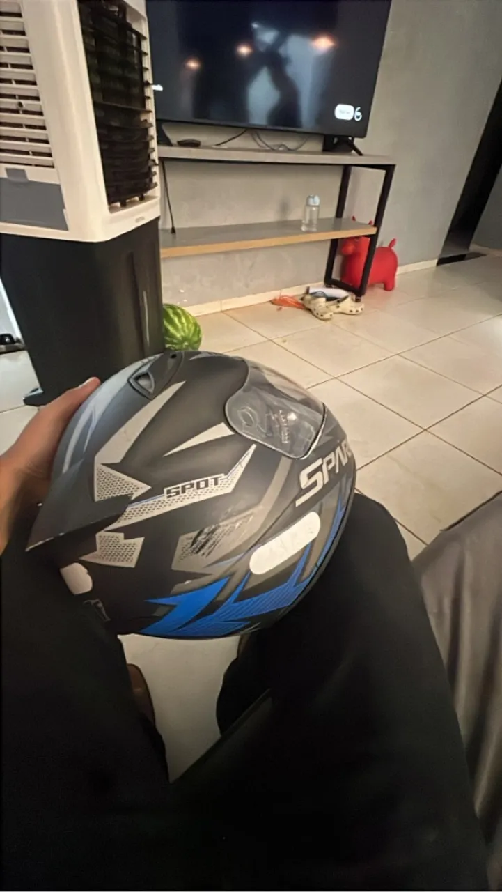 VENDO DOIS CAPACETE 175$ A UNIDADE