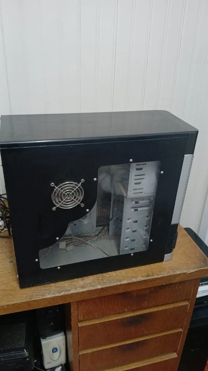 Gabinete Prata antigo gamer P4
