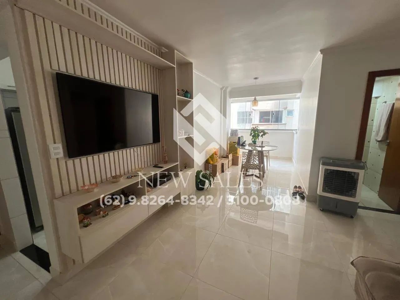 Apartamento 2 quartos 1 suíte + escaninho - Setor Bueno